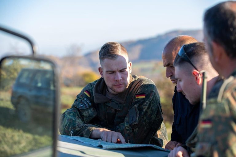 Ushtaret-gjermane-te-KFOR-it-patrullojne-ne-veri