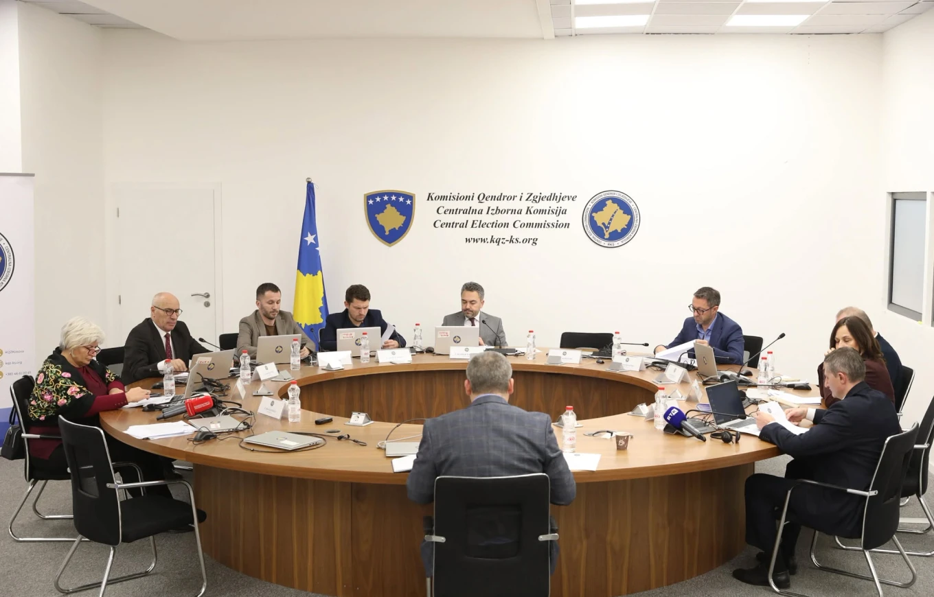 KQZ-ja akrediton mbi 18 mijë vëzhgues për zgjedhjet e 28 dhjetorit