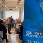 Familjarët kërkojnë drejtësi për të zhdukurit me konferencë në Serbi