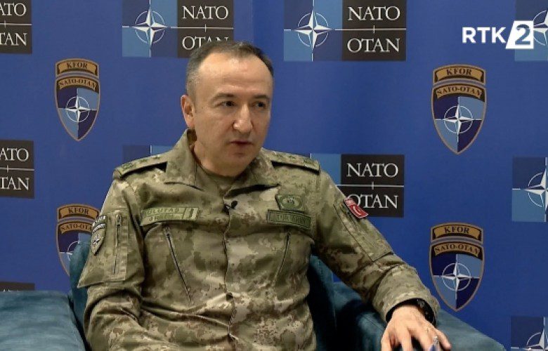 Komandanti i KFOR-it: Situata në Kosovë është e qetë, por ende e brishtë