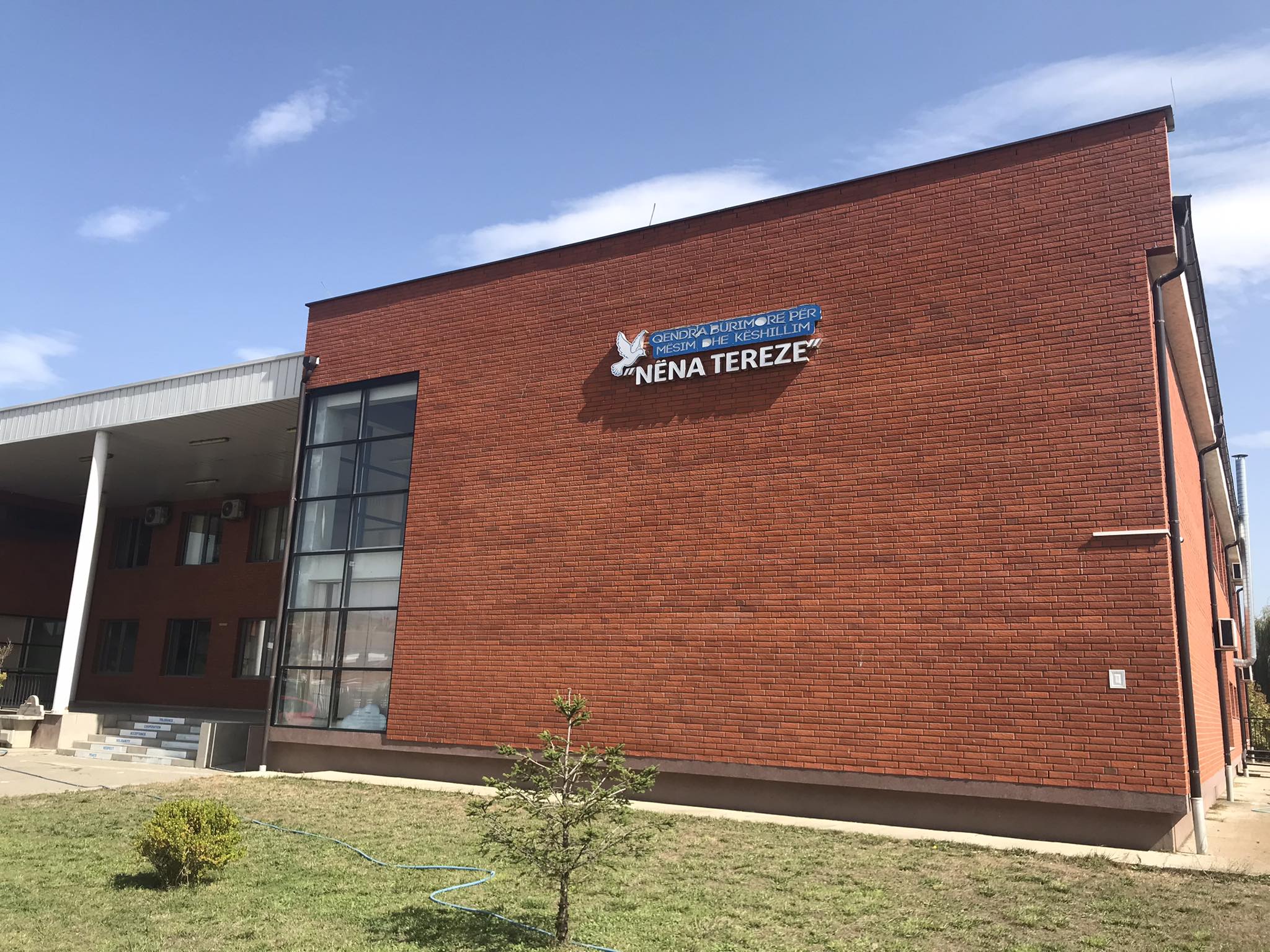 Obrazovanje i zanati za 57 učenika sa posebnim potrebama u Centru „Majka Tereza“ u Mitrovici