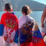 Srpska manifestacija u Gazivodama: Policija potvrđuje prisustvo srpskih i ruskih zastava na Gazivodu, ali navodi da su ih nosila maloletna lica