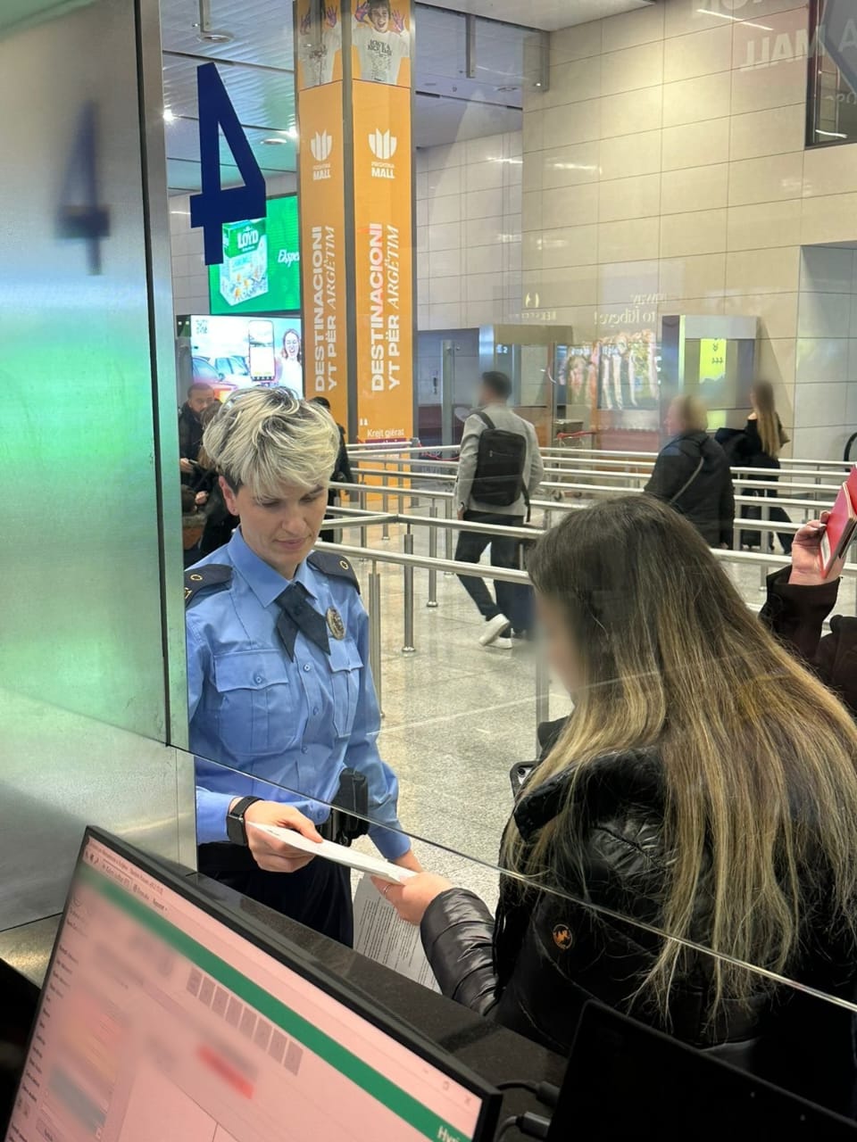 MUP započinje informativnu kampanju na graničnim prelazima i na Aerodromu u Prištini o primeni Zakona o strancima i Zakona o vozilima