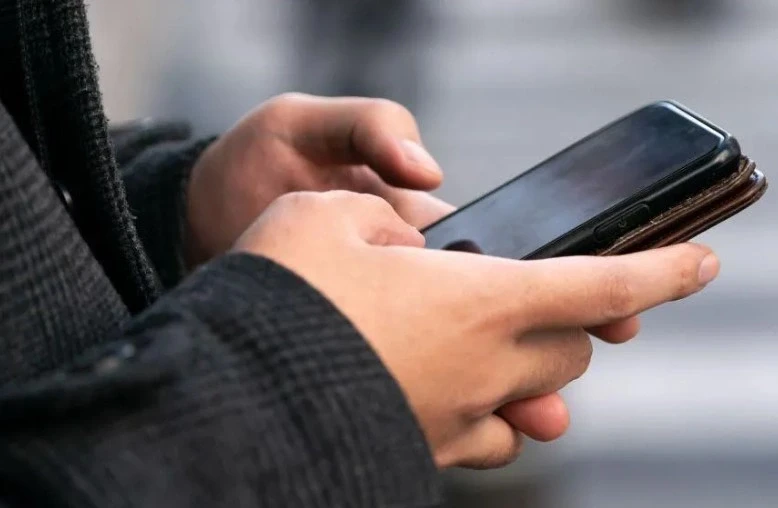 „Ažuriranje podataka“ i „Saobraćajna kazna“, ROEPK upozorava na prevare putem SMS poruka