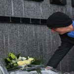 Ambasadori gjerman nderon viktimat e Masakrës së Reçakut