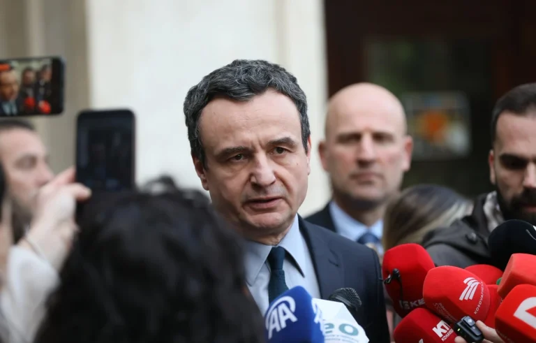 35965d9c-fdb3-499d-91c7-8287aec09121