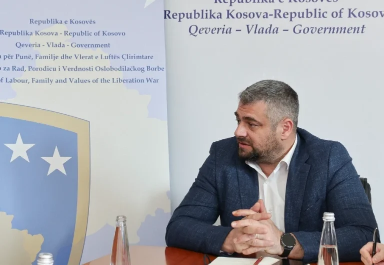 52e367eb-ba7a-4ab5-9d70-17cf47e48f07