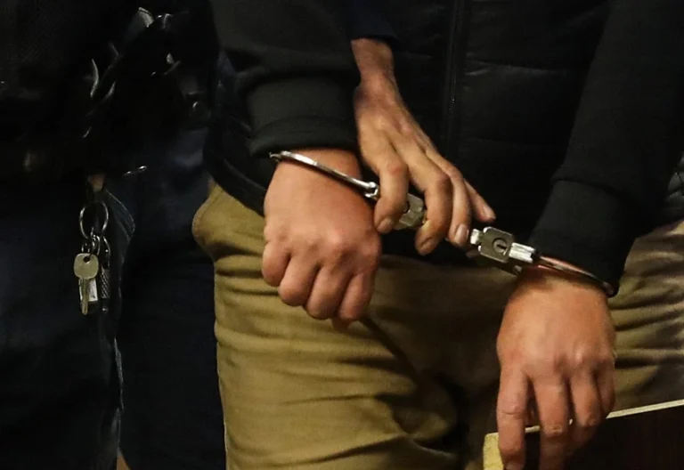 f5c900f5-7873-43ec-a8be-3b6443eb32e1